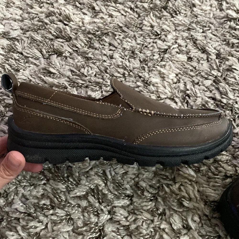 Boys size 2 dress shoes
